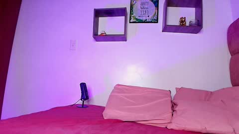 Snapshot of _lorrayne_ chatting on 29, 1, 2025 Lorrayne online show from 29, 1, 2025