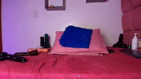 Snapshot of _lorrayne_ chatting on 6, 2, 2025 Lorrayne online show from 6, 2, 2025