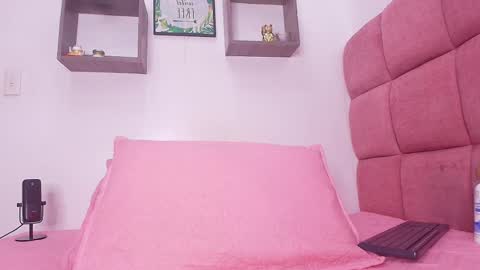 Snapshot of _lorrayne_ chatting on 26, 2, 2025 Lorrayne online show from 26, 2, 2025