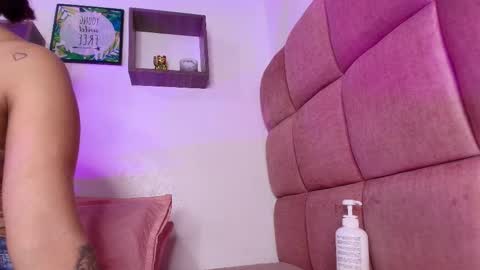 Snapshot of _lorrayne_ chatting on 5, 3, 2025 Lorrayne online show from 5, 3, 2025