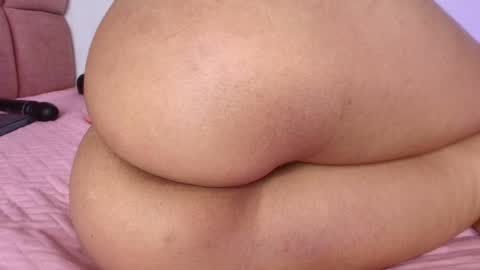 Snapshot of _lorrayne_ chatting on 12, 3, 2025 Lorrayne online show from 12, 3, 2025