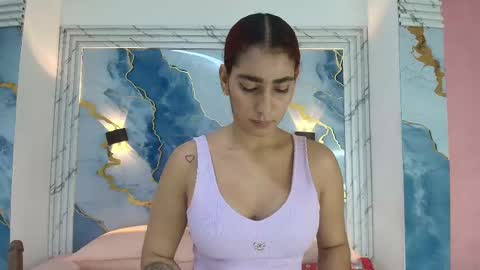 Snapshot of _lorrayne_ chatting on 18, 9, 2025 Lorrayne online show from 18, 9, 2025