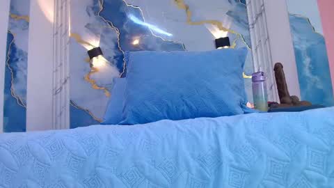 Snapshot of _lorrayne_ chatting on 26, 9, 2025 Lorrayne online show from 26, 9, 2025