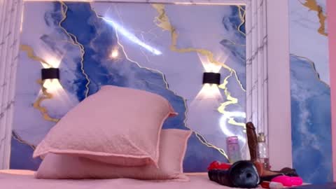 Snapshot of _lorrayne_ chatting on 2, 10, 2025 Lorrayne online show from 2, 10, 2025