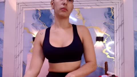 Snapshot of _lorrayne_ chatting on 4, 10, 2025 Lorrayne online show from 4, 10, 2025