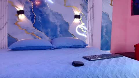 Snapshot of _lorrayne_ chatting on 22, 10, 2025 Lorrayne online show from 22, 10, 2025