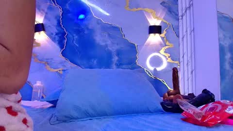 Snapshot of _lorrayne_ chatting on 27, 10, 2025 Lorrayne online show from 27, 10, 2025