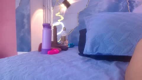 Snapshot of _lorrayne_ chatting on 17, 11, 2025 Lorrayne online show from 17, 11, 2025