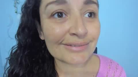  luna  sweet  online show from 10, 9, 2025