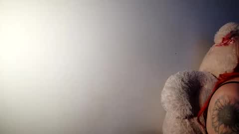 _lunaa__ online show from 5, 1, 2025