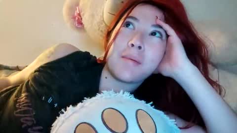 _lunaa__ online show from 12, 2, 2025