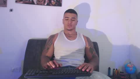 Snapshot of _luxury_23 chatting on 4, 2, 2025 STIVEN online show from 4, 2, 2025