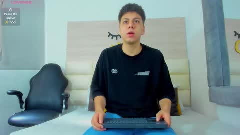 Snapshot of _maaf chatting on 28, 10, 2025 _maaf online show from 28, 10, 2025