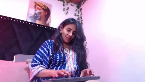 _marcela__ online show from 17, 9, 2025