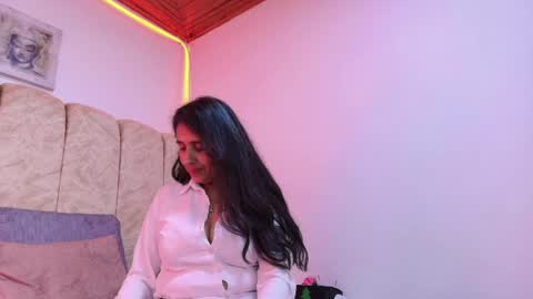 Snapshot of _marcela__ chatting on 25, 4, 2026 _marcela__ online show from 25, 4, 2026