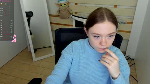 Snapshot of _margoqueen_ chatting on 11, 1, 2025 Margo online show from 11, 1, 2025