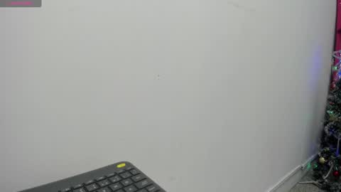 Mikoto  Alexia online show from 31, 12, 2024