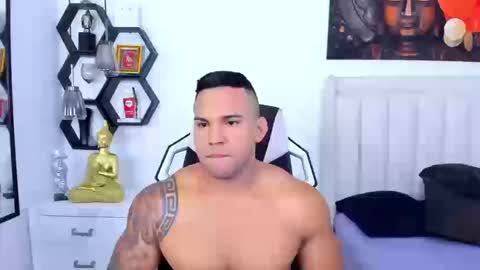 Snapshot of _matthew_santos_ chatting on 10, 9, 2025 _matthew_santos_ online show from 10, 9, 2025