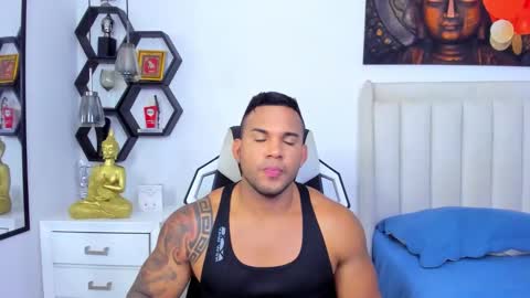 Snapshot of _matthew_santos_ chatting on 8, 10, 2025 _matthew_santos_ online show from 8, 10, 2025