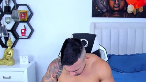 Snapshot of _matthew_santos_ chatting on 29, 11, 2025 _matthew_santos_ online show from 29, 11, 2025