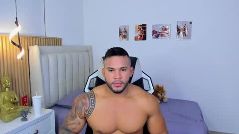 Snapshot of _matthew_santos_ chatting on 1, 4, 2026 _matthew_santos_ online show from 1, 4, 2026