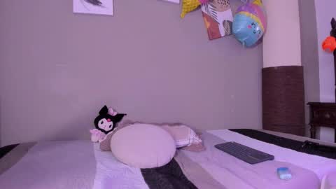 Snapshot of _melodyblossom_ chatting on 12, 11, 2025 _melodyblossom_ online show from 12, 11, 2025