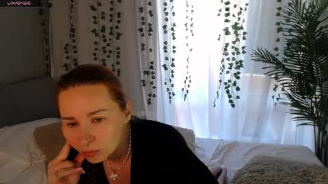 Snapshot of _mi_amore chatting on 6, 4, 2026 _mi_amore online show from 6, 4, 2026