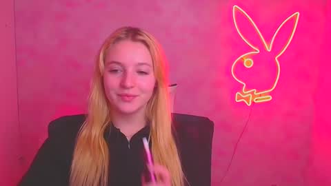 Melanie online show from 27, 2, 2025