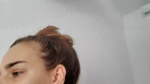 Snapshot of _milagoddess chatting on 22, 9, 2025 AstrideVonTeese online show from 22, 9, 2025