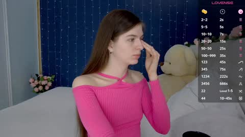 Victoria online show from 3, 2, 2025