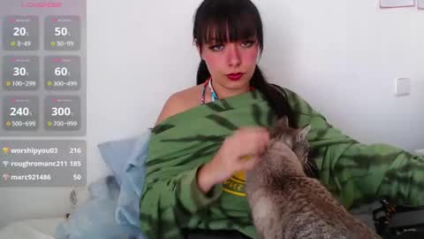 Snapshot of _missshe_ chatting on 16, 2, 2025 Sophia Help me get 100 thumbs up online show from 16, 2, 2025