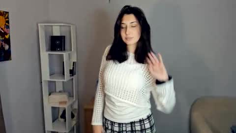 Snapshot of _monnytoon_ chatting on 18, 12, 2025 Eva online show from 18, 12, 2025