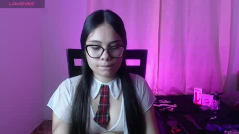 _moon_rosee online show from 31, 3, 2026