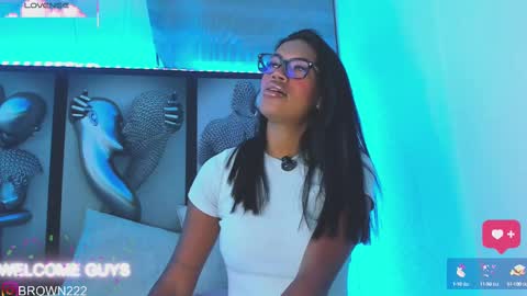 naomi brown online show from 27, 9, 2025