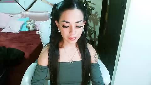 Snapshot of _natashaa19 chatting on 23, 2, 2025 Natasha Rodriguez independent model online show from 23, 2, 2025