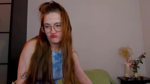 Snapshot of _nemalkovamia chatting on 24, 2, 2025 Mia with a big heart online show from 24, 2, 2025