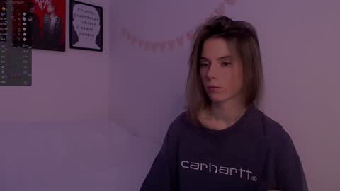 Snapshot of _ni_kiss chatting on 17, 12, 2024 Nika online show from 17, 12, 2024