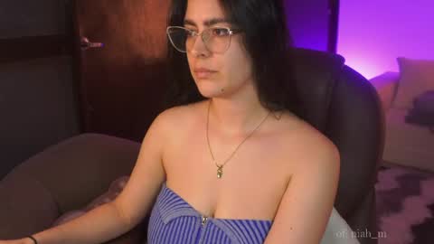 Snapshot of _niah chatting on 14, 5, 2026 NiniHelp me by giving my show a thumbs up online show from 14, 5, 2026