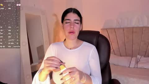 Niah  You can call me Ni or cutie haha online show from 10, 2, 2025