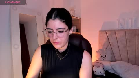 Niah  You can call me Ni or cutie haha online show from 1, 3, 2025