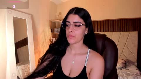 Niah  You can call me Ni or cutie haha online show from 8, 10, 2025