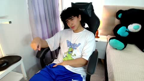 Nicolas online show from 7, 12, 2024