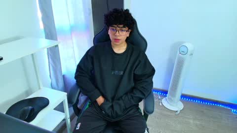 Nicolas online show from 20, 1, 2025