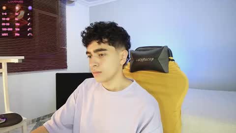 Nicolas online show from 4, 10, 2025