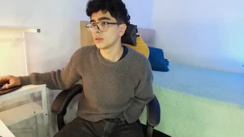 Snapshot of _nickconnor1 chatting on 16, 10, 2025 Nicolas online show from 16, 10, 2025