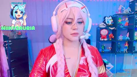 niiky online show from 10, 11, 2025