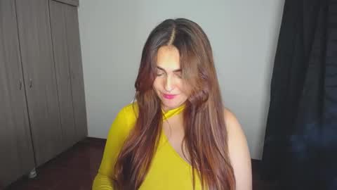 Nina  online show from 22, 12, 2024