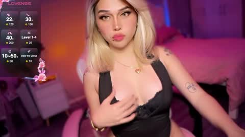 Snapshot of _nippleticklexxx chatting on 21, 12, 2025 Lily online show from 21, 12, 2025