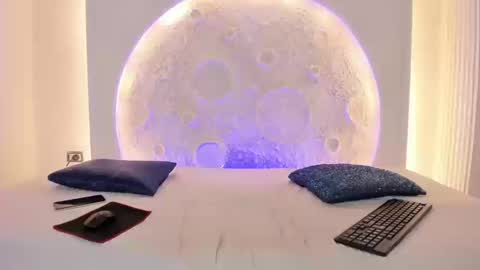 Noah online show from 10, 9, 2025