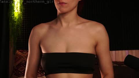 Snapshot of _northern_girl_ chatting on 14, 11, 2025 Lady Jess from house of Dragonborns online show from 14, 11, 2025